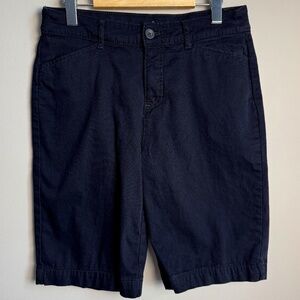 St. John's Bay Women's Bermuda Casual Walking Shorts Black 10 Festival Boardwalk